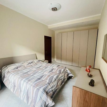 Le Limosine Villa Napoli Bagian luar foto