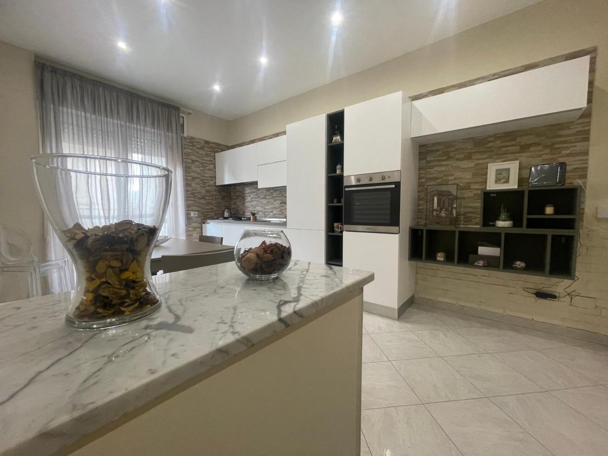 Le Limosine Villa Napoli Bagian luar foto