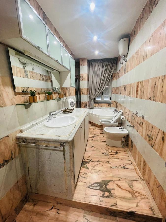 Le Limosine Villa Napoli Bagian luar foto