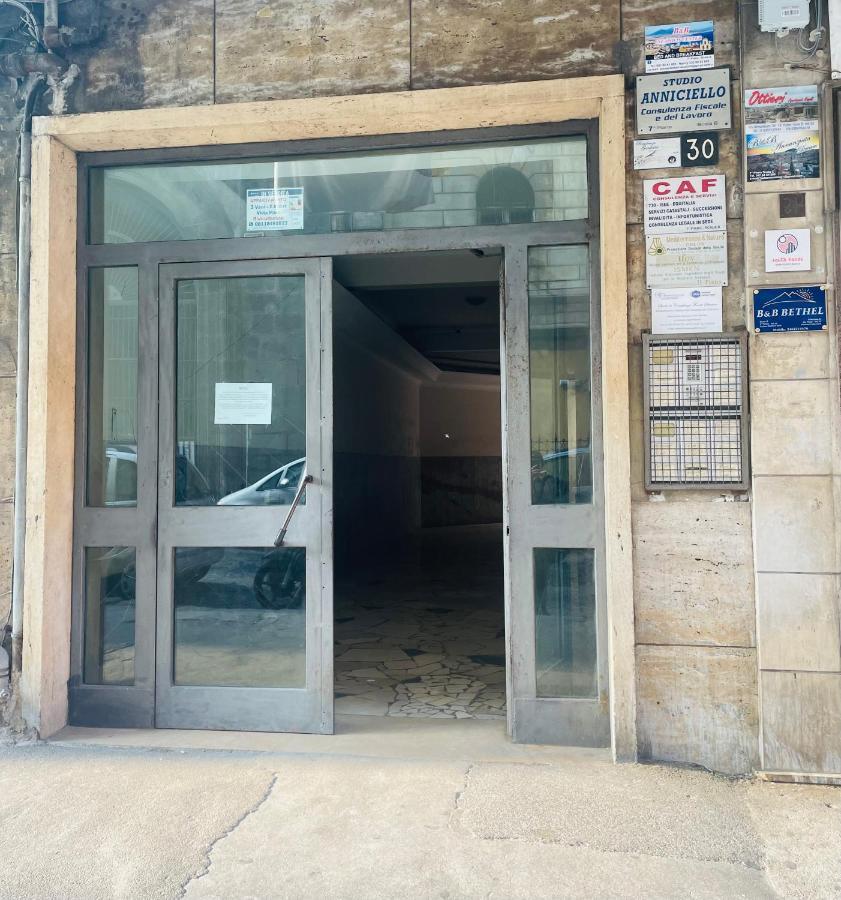 Le Limosine Villa Napoli Bagian luar foto